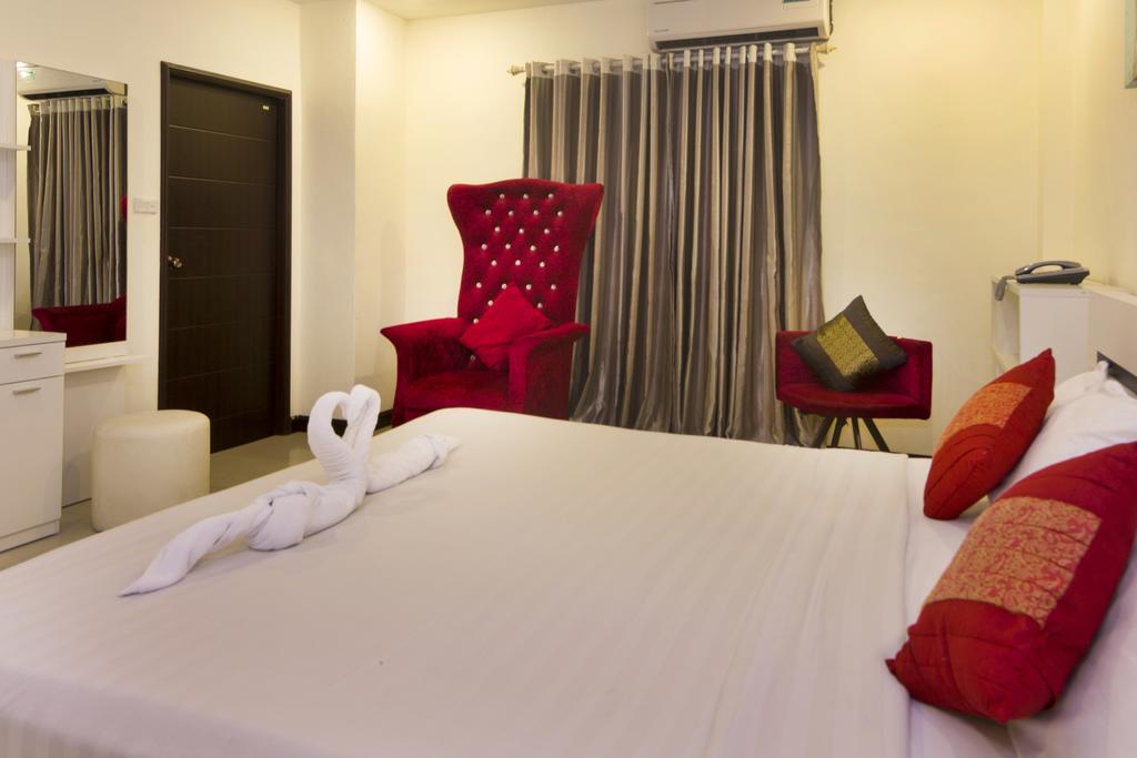 Royal Q & D Suites باتايا المظهر الخارجي الصورة