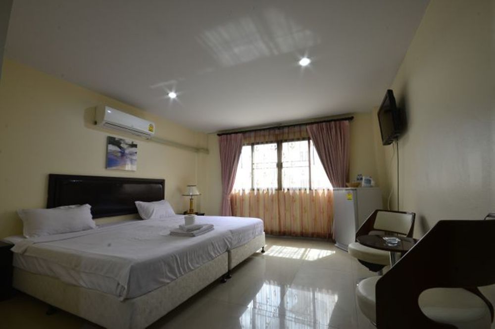 Royal Q & D Suites باتايا المظهر الخارجي الصورة