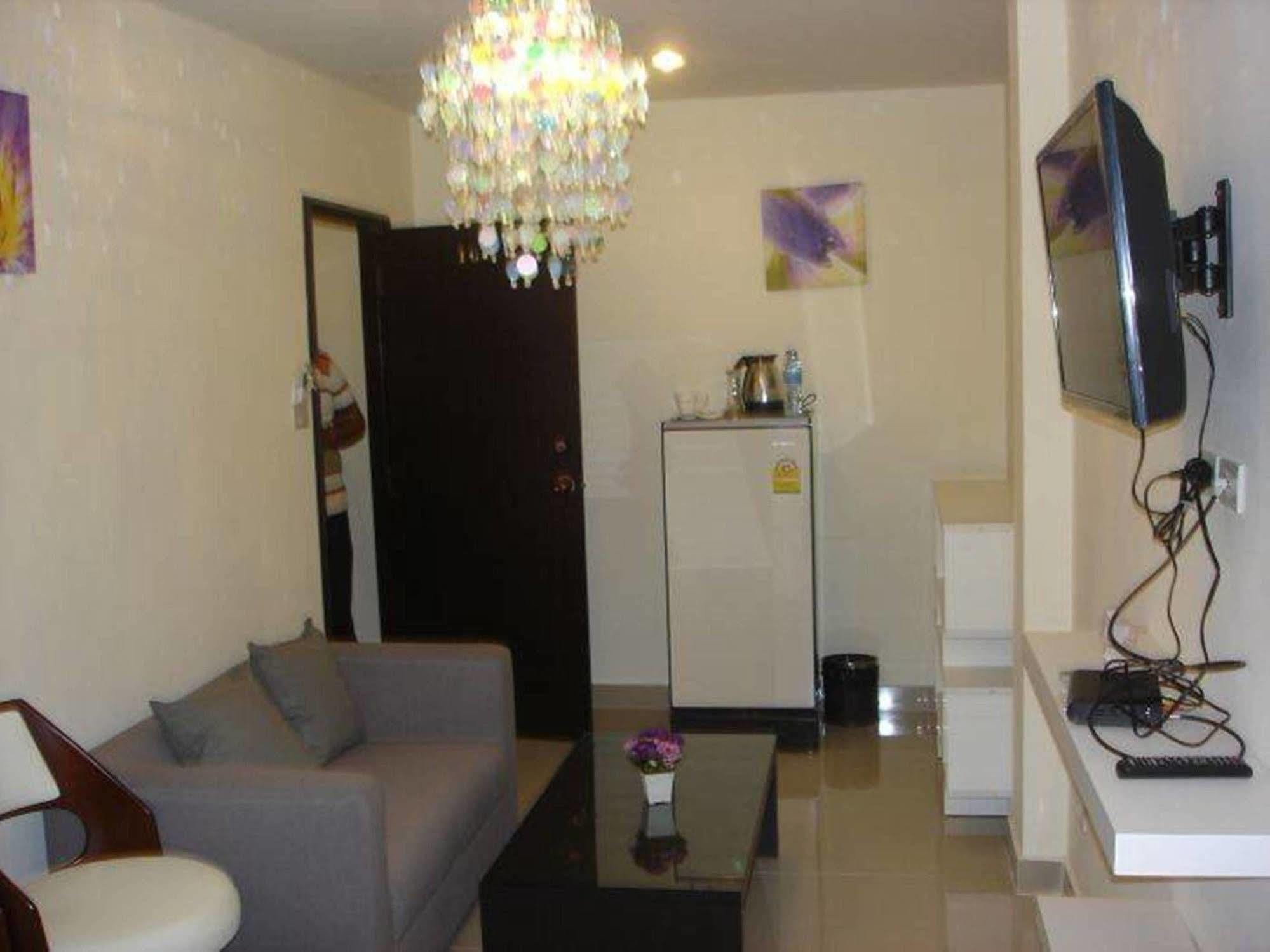 Royal Q & D Suites باتايا المظهر الخارجي الصورة