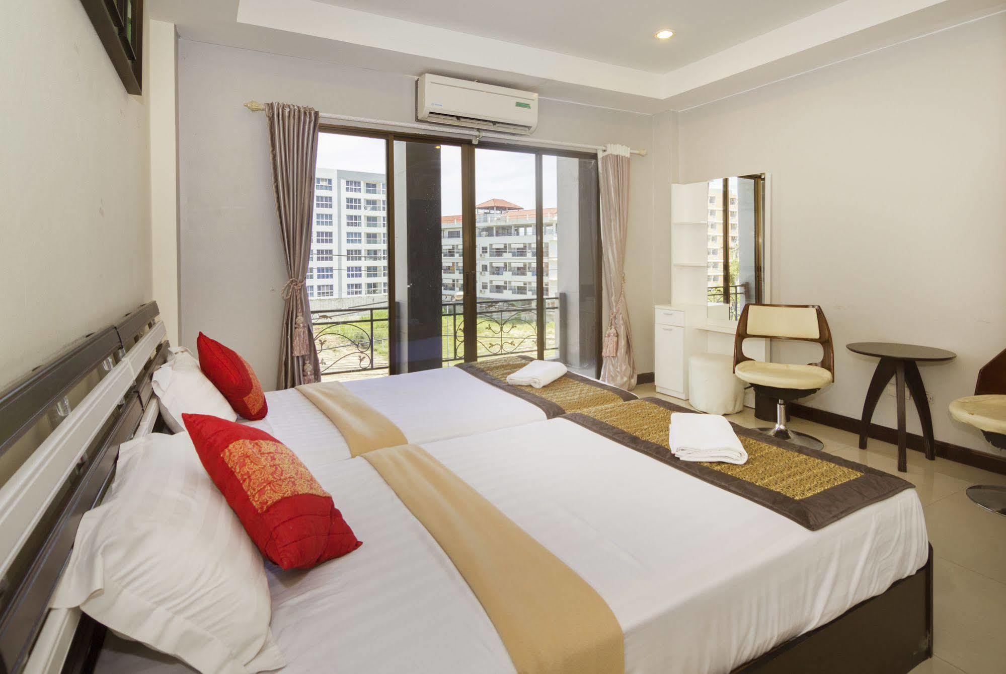 Royal Q & D Suites باتايا المظهر الخارجي الصورة