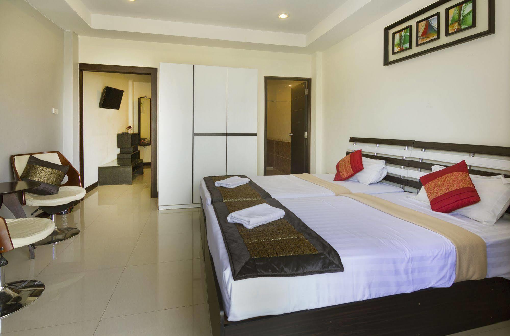 Royal Q & D Suites باتايا المظهر الخارجي الصورة