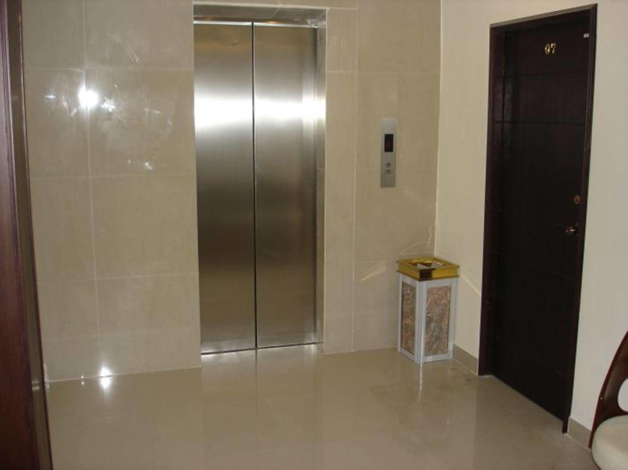 Royal Q & D Suites باتايا المظهر الخارجي الصورة